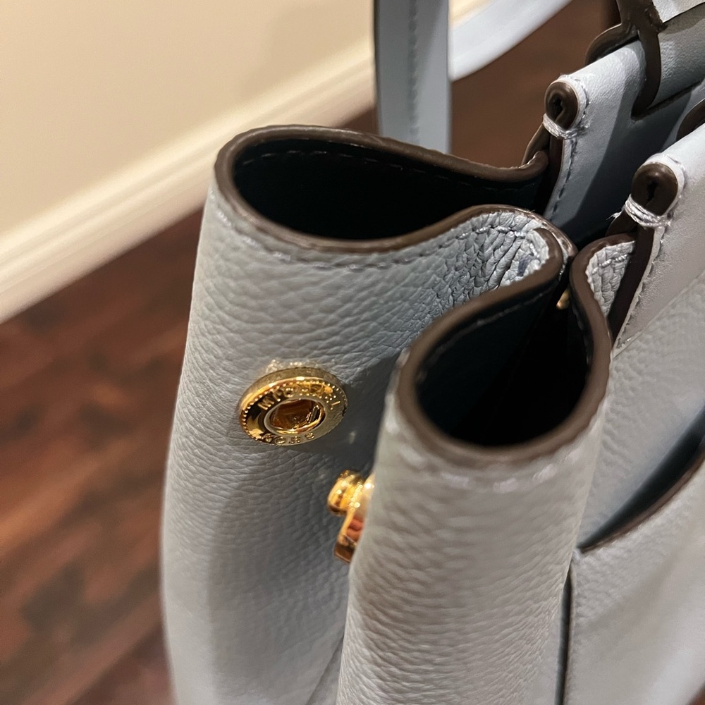 Michael Kors Sky Blue Tote Bag - Picture 8 of 14